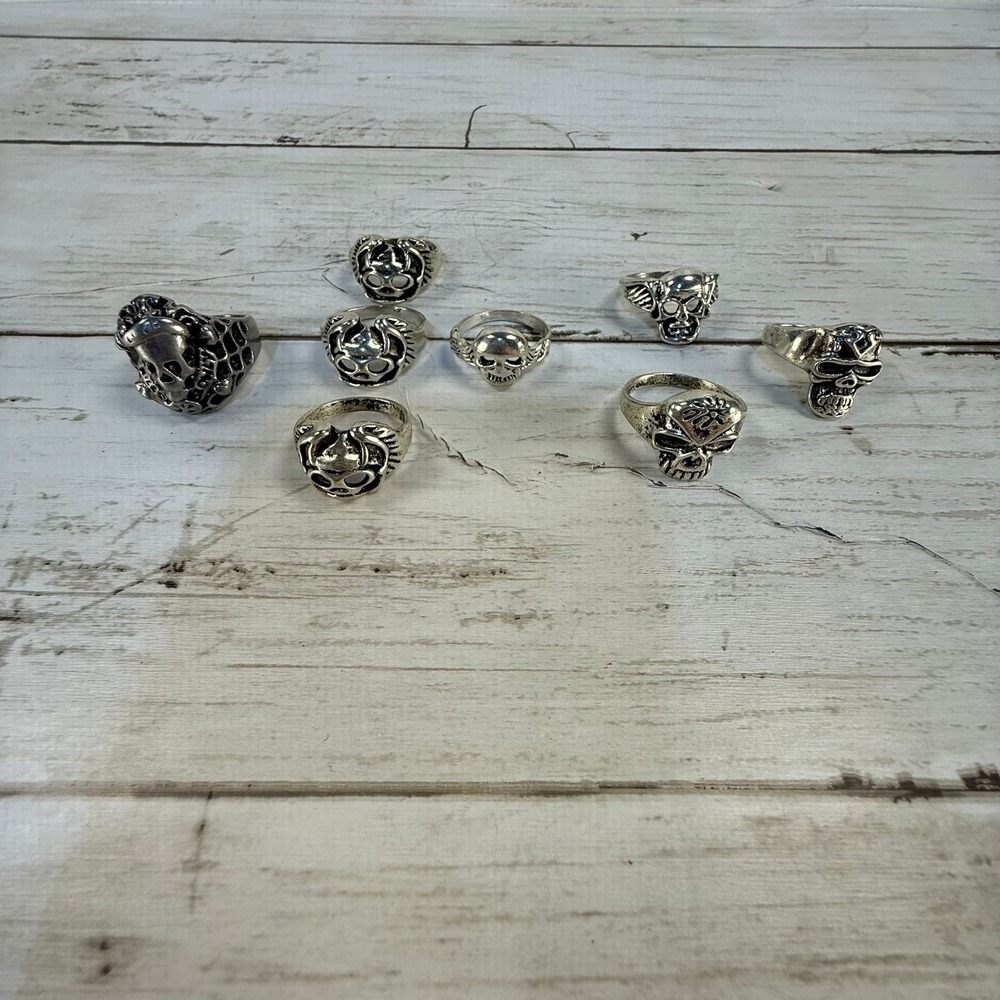 Lot of 8 Gothic Skull Rings Silver Tone Biker Punk‎ Rock Edgy Rings